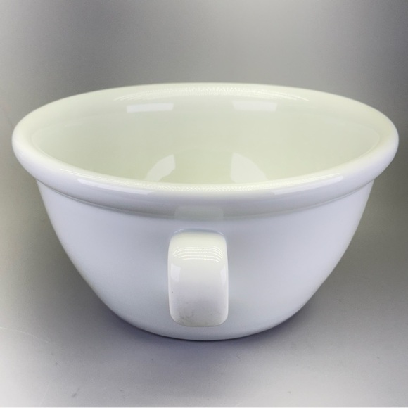 H & C Chodau Czechoslovakia White Soup Tureen with Handles - Picture 6 of 12